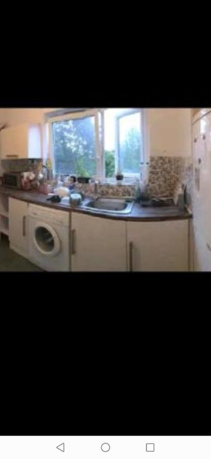 Nice Shared Flat ลอนดอน ภายนอก รูปภาพ